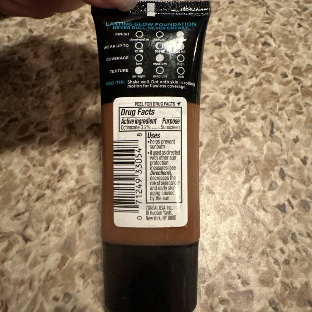 L'Oreal Infallible Pro-Glow 24 HR Foundation 1oz Cocoa 212